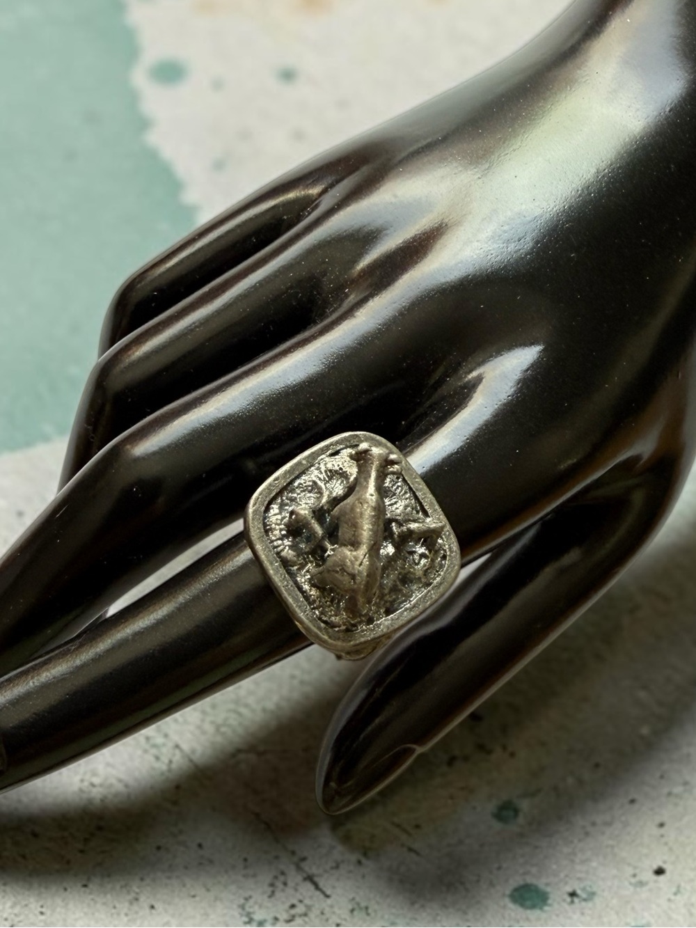 🫶🏻 Rare Pewter Cow & Pig Sculpted Square Signet Ring